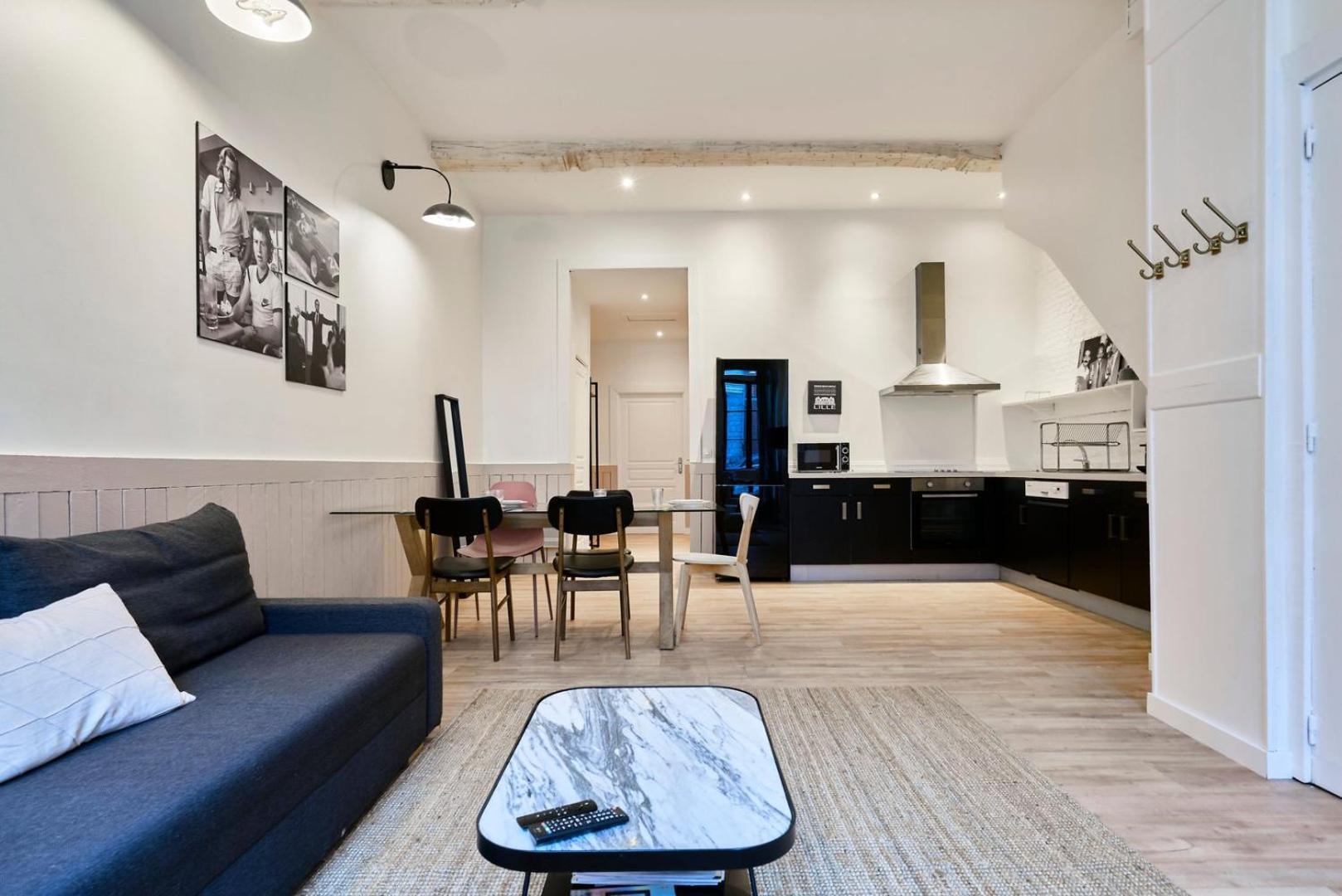 Old Lille: Charming Renovated Apartment Exterior foto