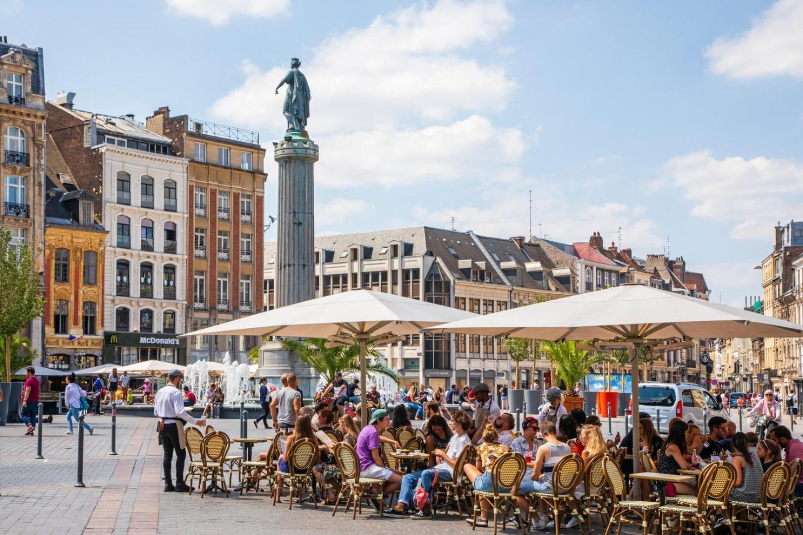 Old Lille: Charming Renovated Apartment Exterior foto
